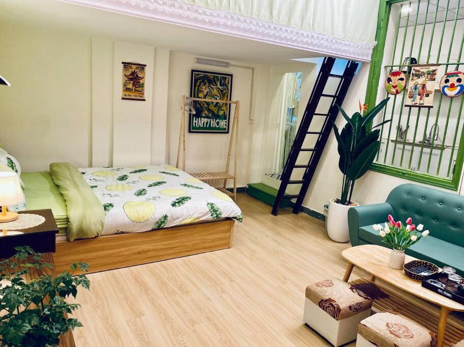 Camellia's Home – Hanoi